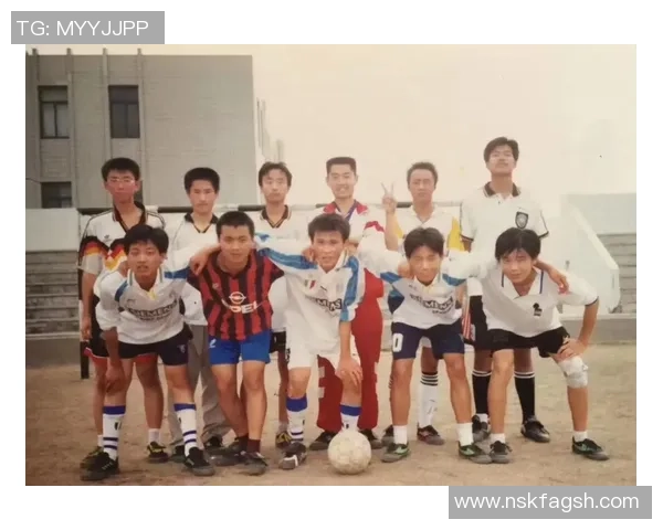 足球明星青春岁月回忆视频展现他们的成长与奋斗历程 足球明星青春岁月回忆视频展现他们的成长与奋斗历程