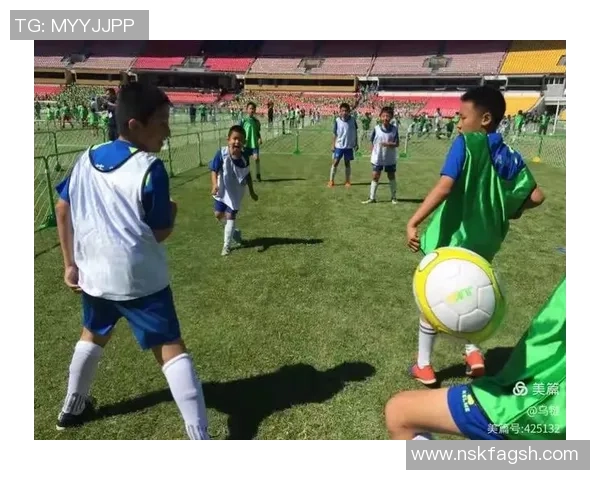 汉字达人游戏与足球明星的精彩碰撞，探索语言与运动的无限魅力