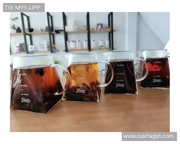 足球明星携手咖啡品牌打造新风尚引领时尚饮品潮流